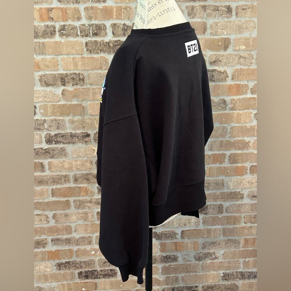 Rare BTS BT21 sweatshirt pullover small women’s US 6/8 black crewneck - Picture 3 of 11